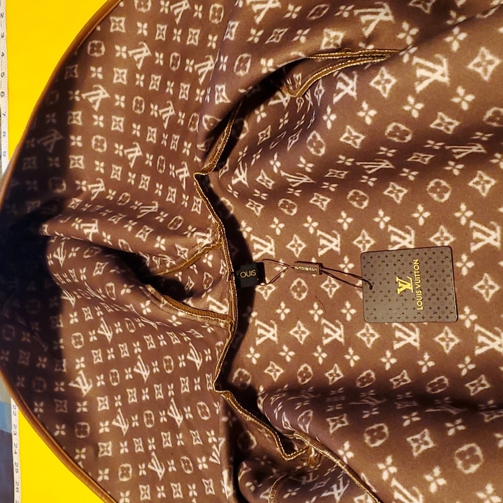 Coat - Picture 8 of 12